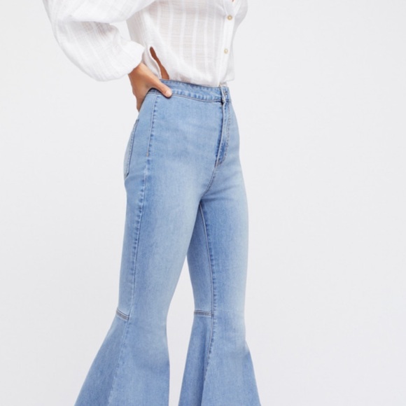 Free People stretch flare jeans - Picture 3 of 12